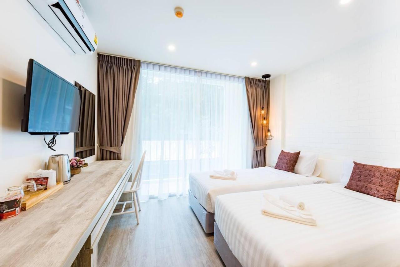Lullabella Hotel Patong Exterior photo