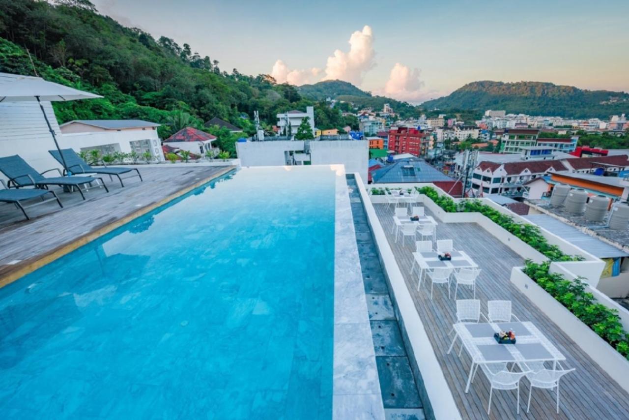 Lullabella Hotel Patong Exterior photo